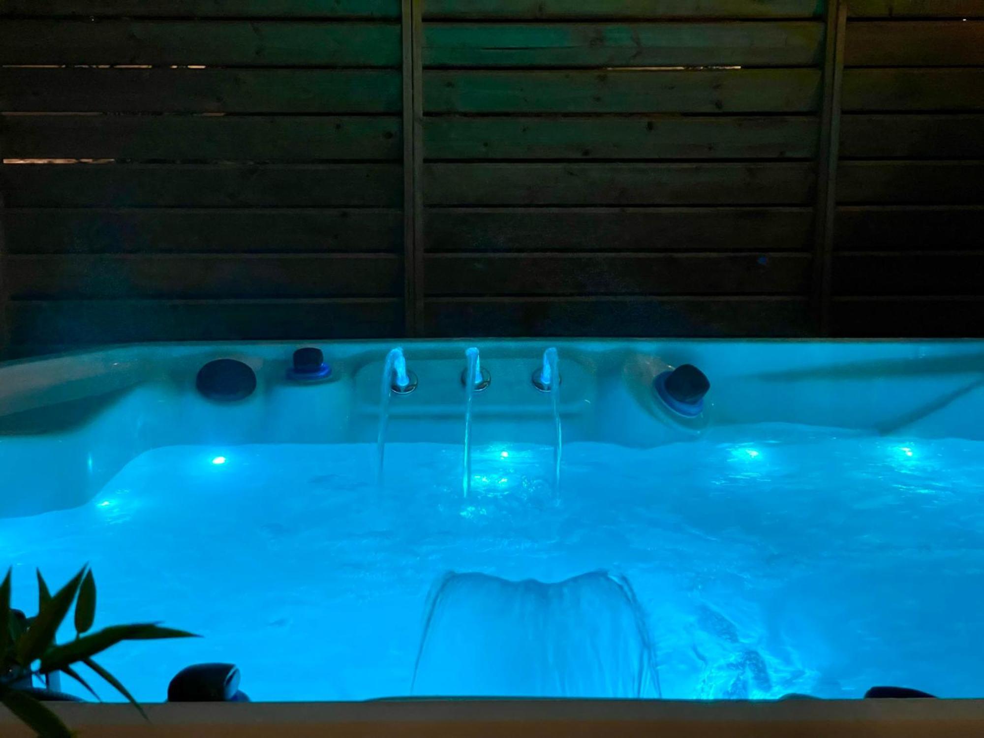 Domaine Les 2 Mondes Hotel Aydat Eksteriør billede