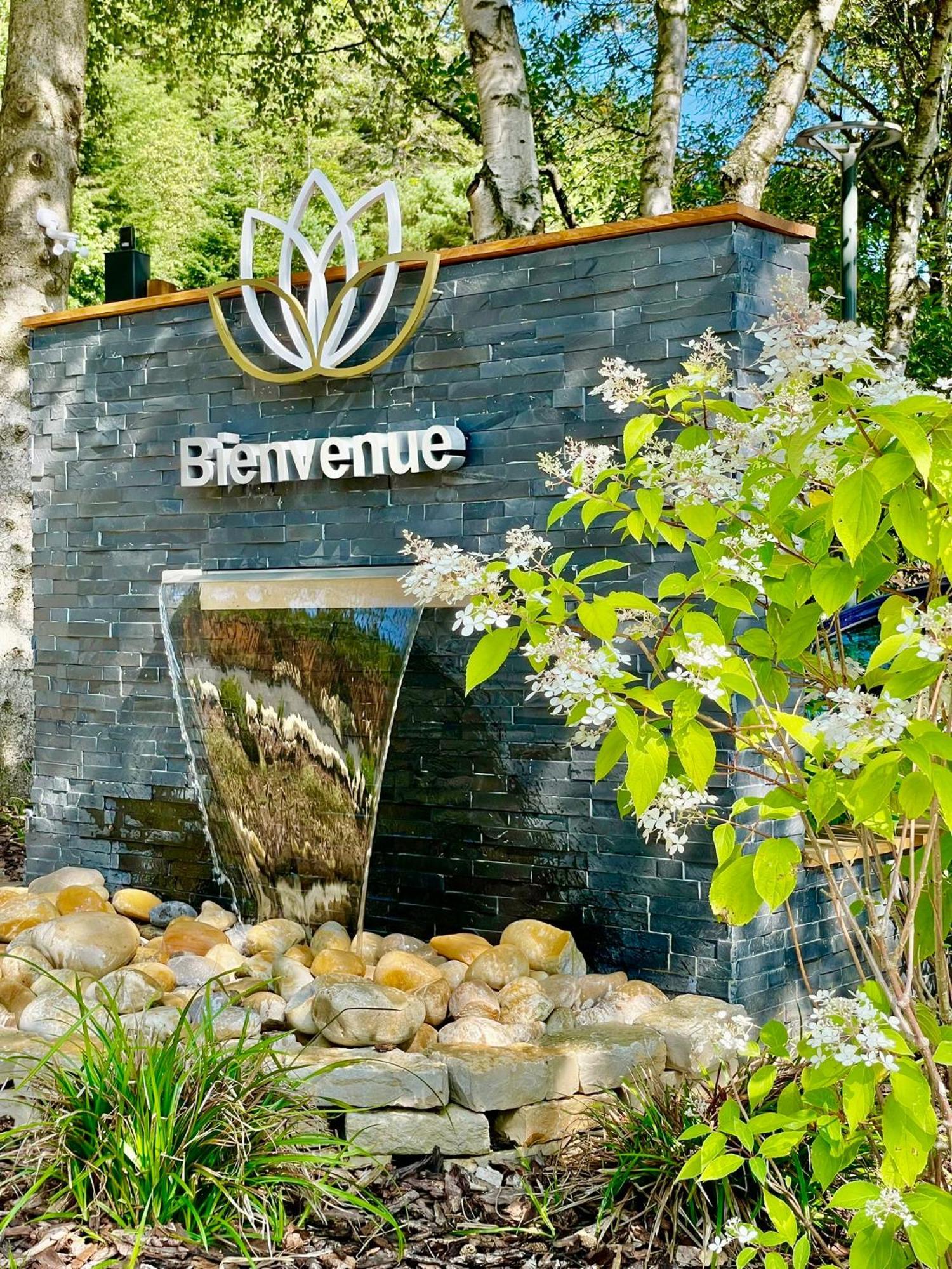 Domaine Les 2 Mondes Hotel Aydat Eksteriør billede